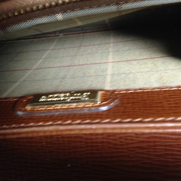 Burberrry Tan-Brown Leather Mens Wristlet With Key - Picture 6 of 8